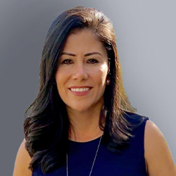 17380-Headshot_Cristy